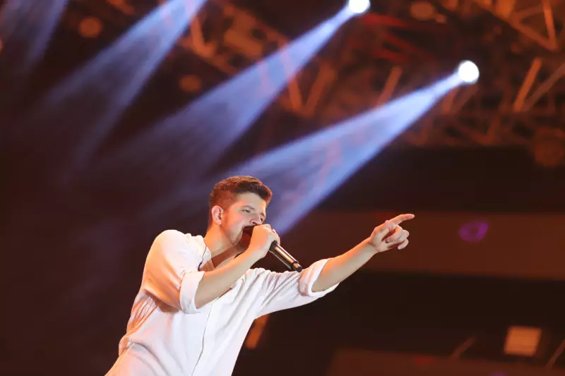 Manaus comemora 356 anos com mega festa: Nadson, O Ferinha e Klessinha da Seresta agitam aniversário da capital amazonense