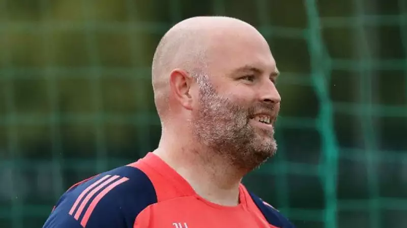 Manchester United e Liverpool de Luto: Roupeiro Ian 'Reg' Reynolds Morre aos 44 Anos