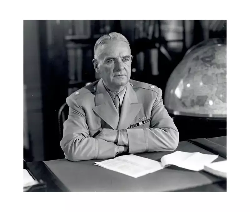 Manual Secreto: O Guia dos EUA Que Ensina Funcionários a Sabotar o Próprio Emprego