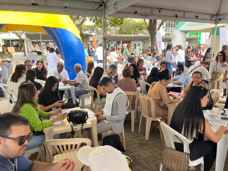 OAB na Praça: Advogados Oferecem Atendimento Gratuito no Bairro Independência em Montes Claros