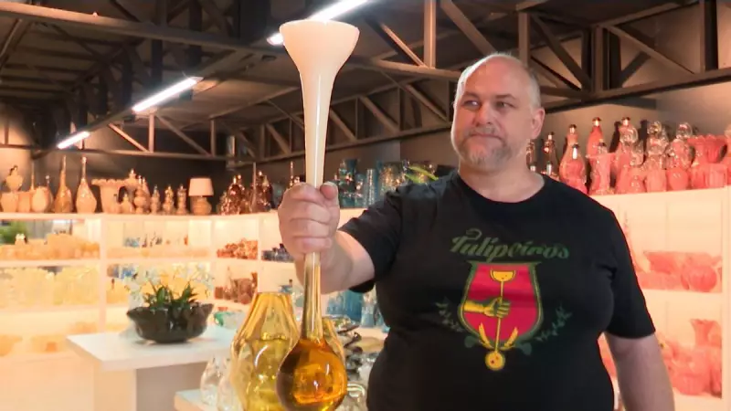 Oktoberfest 2025: Desfile Tradicional Encanta com Tulipas Artesanais e Cor no Sul do Brasil