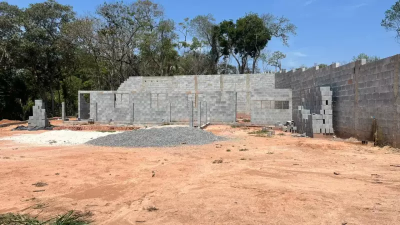 Operação ambiental em Santa Isabel combate construções irregulares em áreas protegidas