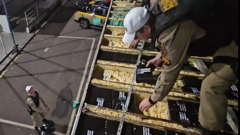 Operação apreende meia tonelada de cocaína escondida em compartimento secreto de caminhão frigorífico em MG