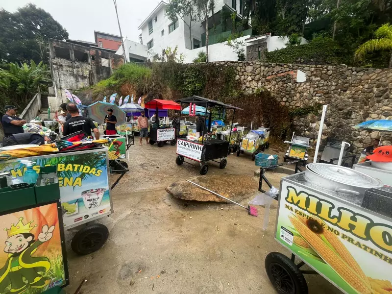 Operação da Polícia Civil apreende 50 carrinhos de milho com irregularidades sanitárias em Ubatuba