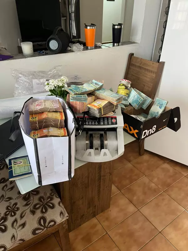 Operação da Polícia Civil prende casal com R$ 200 mil em dinheiro e máquina de contar notas em Campinas