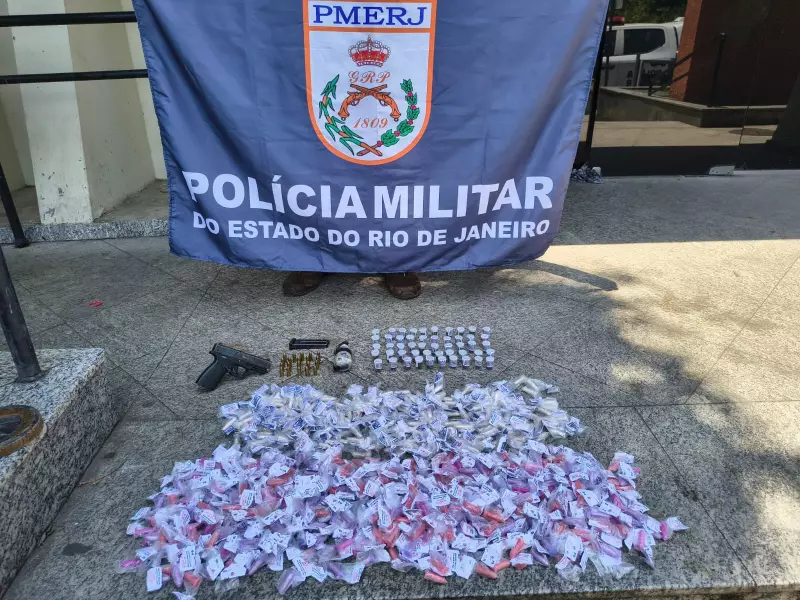 Operação em Resende prende jovem e apreende adolescente por tráfico de drogas