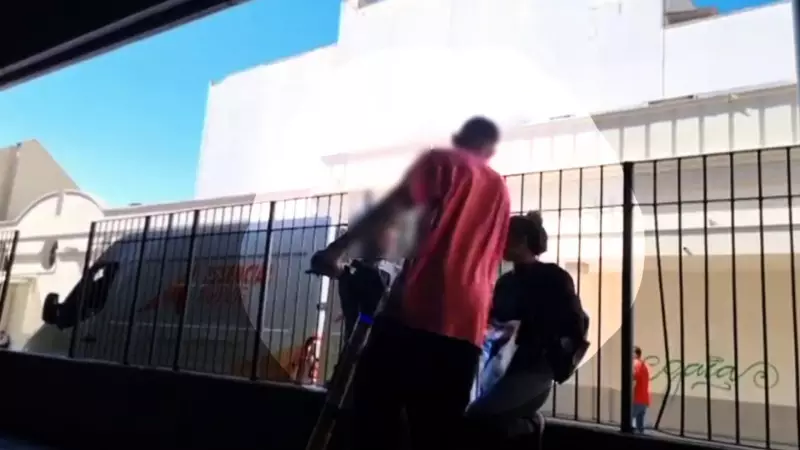 Patinete Elétrico Vira Ferramenta do Tráfico: Veja o Flagrante Inusitado em Porto Alegre