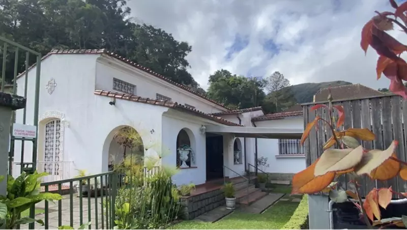 Petrópolis na Luta Contra o Câncer de Mama: APPÓ Revela o Que a População Realmente Sabe