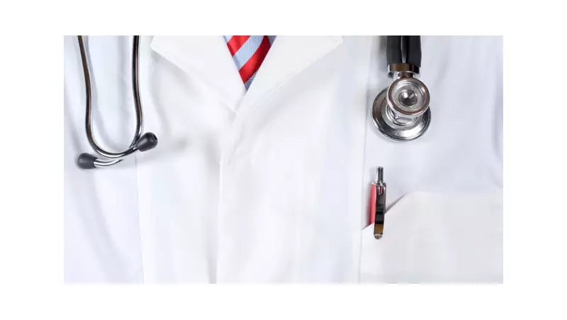 PF Desmantela Rede Criminosa que Fraudava Residências Médicas no Brasil