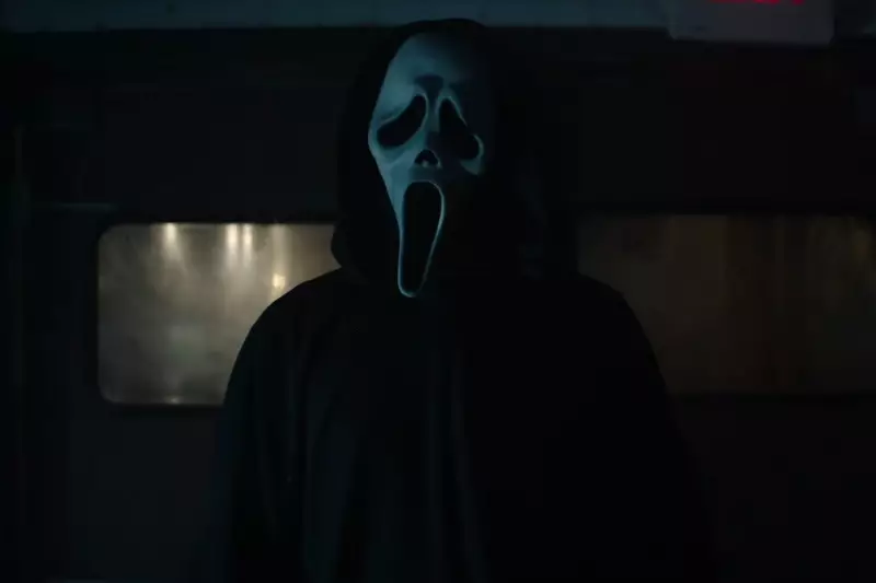 Pânico 7: Personagens icônicos retornam em trailer eletrizante que promete resgatar o terror clássico