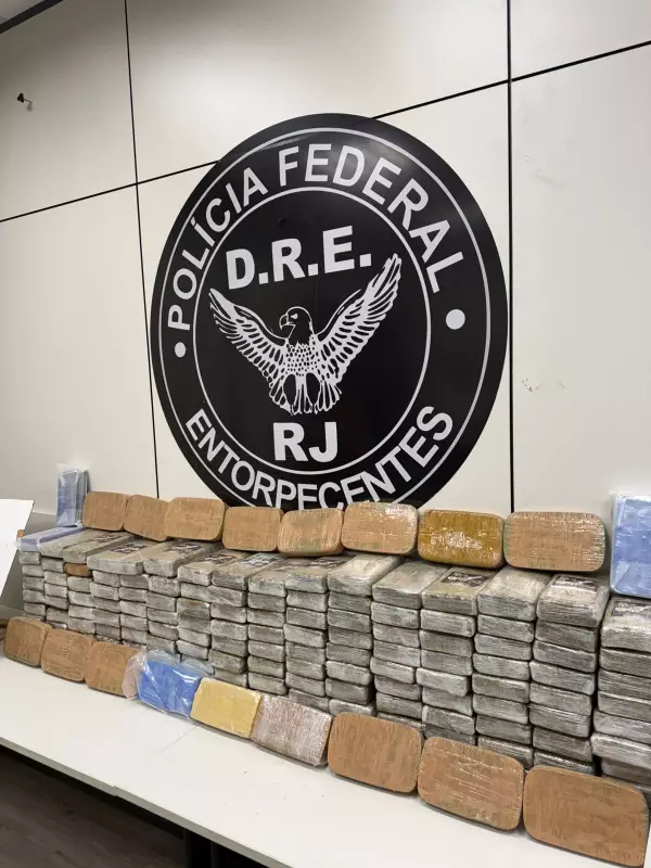 PRF apreende 170 kg de drogas na Dutra: homem preso com carregamento milionário em Piraí