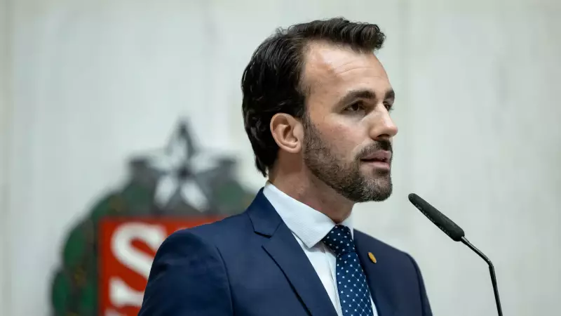 Promotoria pede prisão de Lucas Bove por descumprir medidas protetivas: entenda o caso