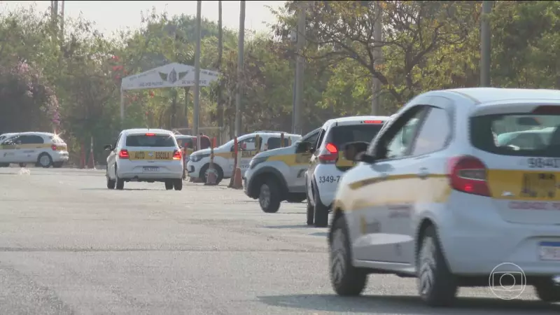 Protesto Paralisa Ponte Estaiada: Donos de Autoescola Estacionam Carros Contra Mudanças na CNH