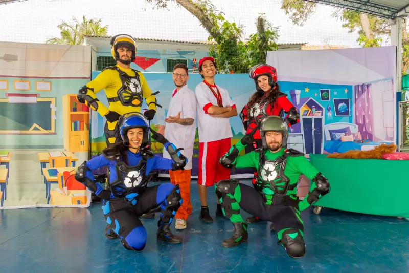 Reciclando com as Latas Mágicas: Espetáculo Infantil Chega a São Paulo com Conscientização Ambiental