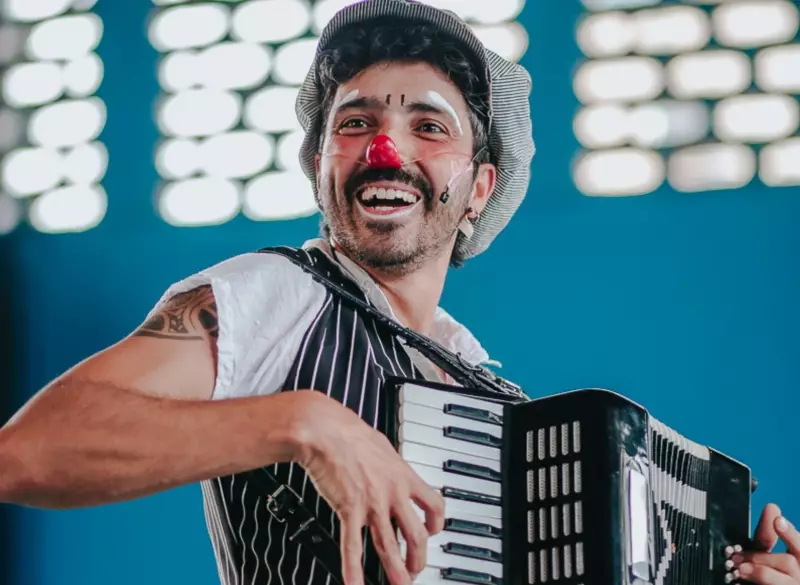 Semana do Livro Infantil em Pirapora: Programação Gratuita Une Literatura, Artes Visuais, Circo e Cultura Popular