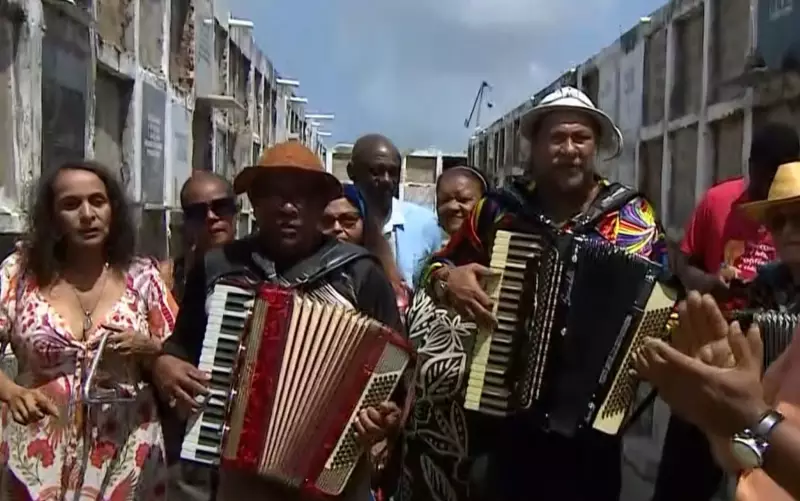 Sergipana reconhecida como uma das mulheres mais altas do mundo é homenageada em cemitério