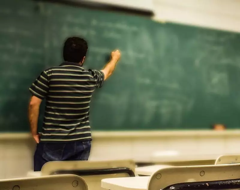 Sergipe Abre Concurso Público para Professores: Oportunidade com Salários de até R$ 5,6 mil