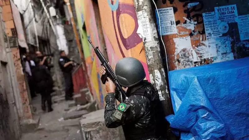 STF impõe limites a operações policiais em favelas: entenda as novas regras