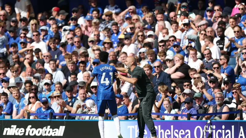 Técnico do Chelsea se declara sortudo por comandar Estevão Willian e destaca humildade do jovem craque