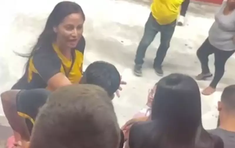 Torcedora Flagra Traição ao Vivo no Estádio do Sport e Deixa Arena com Amante do Companheiro