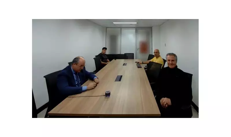 Tornozeleira de Collor falha por 36 horas: justificativa do ex-presidente gera polêmica