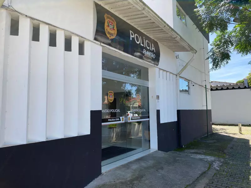 Tragédia na Dutra: Colisão entre carro e caminhão mata uma pessoa em Cruzeiro