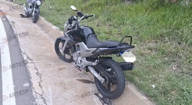 Tragédia na Rodovia: Caminhão Tomba em Piedade e Motorista Fica Ferido | G1