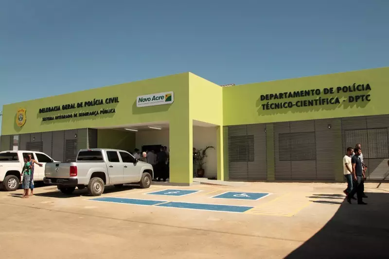 Tragédia no Acre: Motorista de Aplicativo Atropela Pedestres na Calçada e Criança Passa por Cirurgia