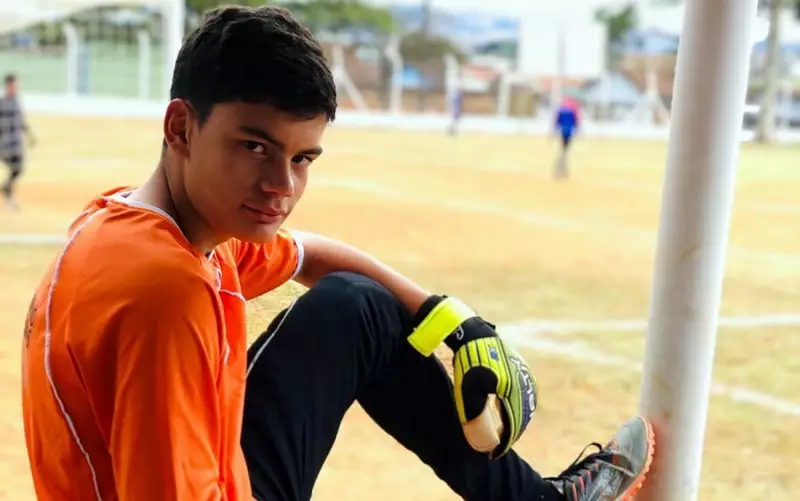 Tragédia no Futebol: Adolescente Morre Após Mal Súbito Durante Partida em Pouso Alegre