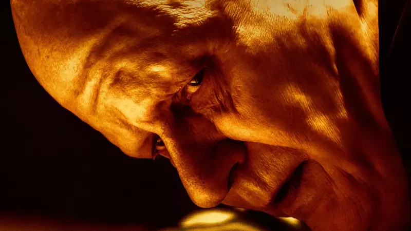 Transformações de Maquiagem no Cinema: 7 Atores que Ficaram Irreconhecíveis nas Telas