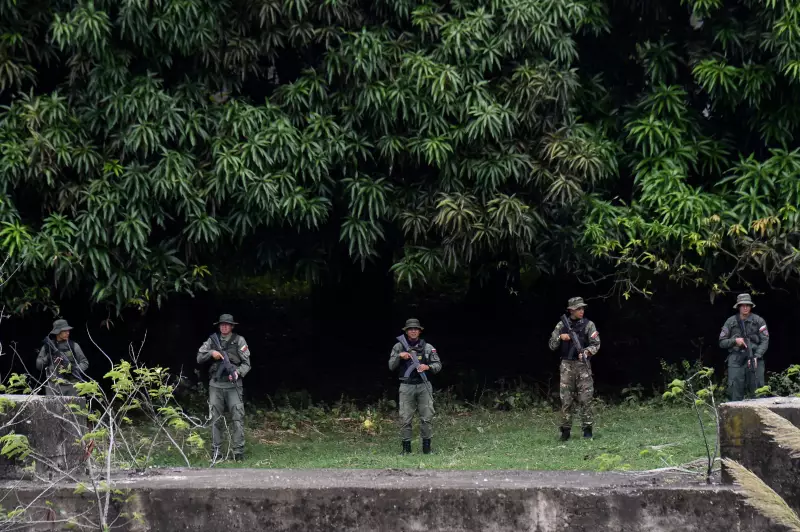 Venezuela mobiliza tropas em exercícios militares por todo litoral enquanto observa movimentos dos EUA