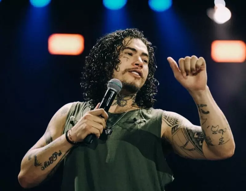 Whindersson Nunes retorna a Maceió após 7 anos com show imperdível: 'O Menino de Arcoverde'