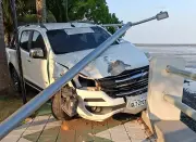 Acidente destrói estrutura recém-reformada da Orla do Perpétuo Socorro em Macapá