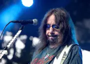 Adeus ao Spaceman: Ace Frehley, lendário guitarrista do Kiss, morre aos 74 anos