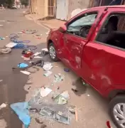Ação social vira pesadelo: Adolescentes depredam carro de mulher no DF; veja o vídeo chocante