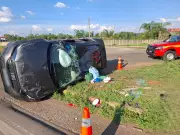 Batida entre ônibus e caminhonete deixa cinco feridos em trevo de Alfenas; veja o vídeo