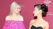 Bella e Gigi Hadid Brilham com Looks Combinados em Casamento da Irmã | Famosas Descalças na Festa