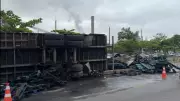 Caminhão Tomba e Pega Fogo na BR-393 em Volta Redonda: Trânsito Paralisado e Risco Ambiental