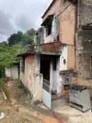 Cigarro Aceso Provoca Incêndio em Residência de Juiz de Fora: Morador de 54 Anos Escapa por Estar no Exterior