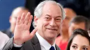 Ciro Gomes deixa o PDT e planeja enfrentar o PT nas eleições de 2026