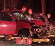 Colisão entre veículos na Rodovia Geraldo de Barros deixa quatro feridos em Águas de São Pedro