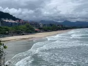 Corpo é Encontrado na Praia de Ubatuba: Mistério na Areia da Praia Grande