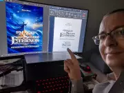 Do Caixa ao Best-Seller: Funcionária de Supermercado Realiza Sonho e Publica Livro de Fantasia Após 33 Anos