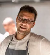 Do Sertão à Gastronomia: Como Famosos como Pretinho da Serrinha e Thomas Troisgros Estão no Airbnb