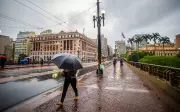 Frio intenso volta a SP: mínimas de 15°C e chuva substituem o sol do fim de semana