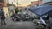 Fuga em Pânico: Dezenas de motos abandonadas após baile funk ser surpreendido pela PM em SP
