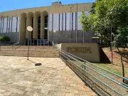 Funcionário do DETRAN em cidade pequena é condenado por esquema de propina após realizar 700 transações em um único dia