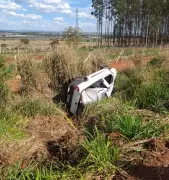 Grávida de 8 Meses Sobrevive Milagrosamente a Acidente com Capotamento em MG