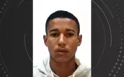 Jovem de 21 anos é assassinado a tiros durante invasão de residência em Feira de Santana