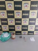 Operação em Buenópolis apreende porções de maconha e munições em residência